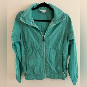 Columbia rain coat, packable